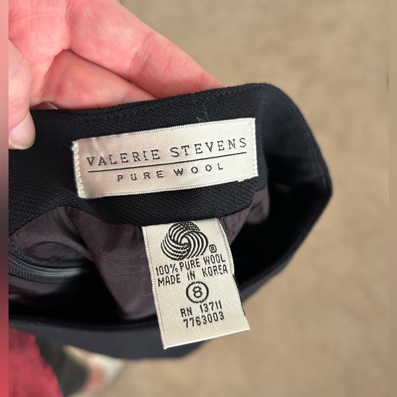 100% wool black pencil skirt - size 8 womens - Picture 3 of 3